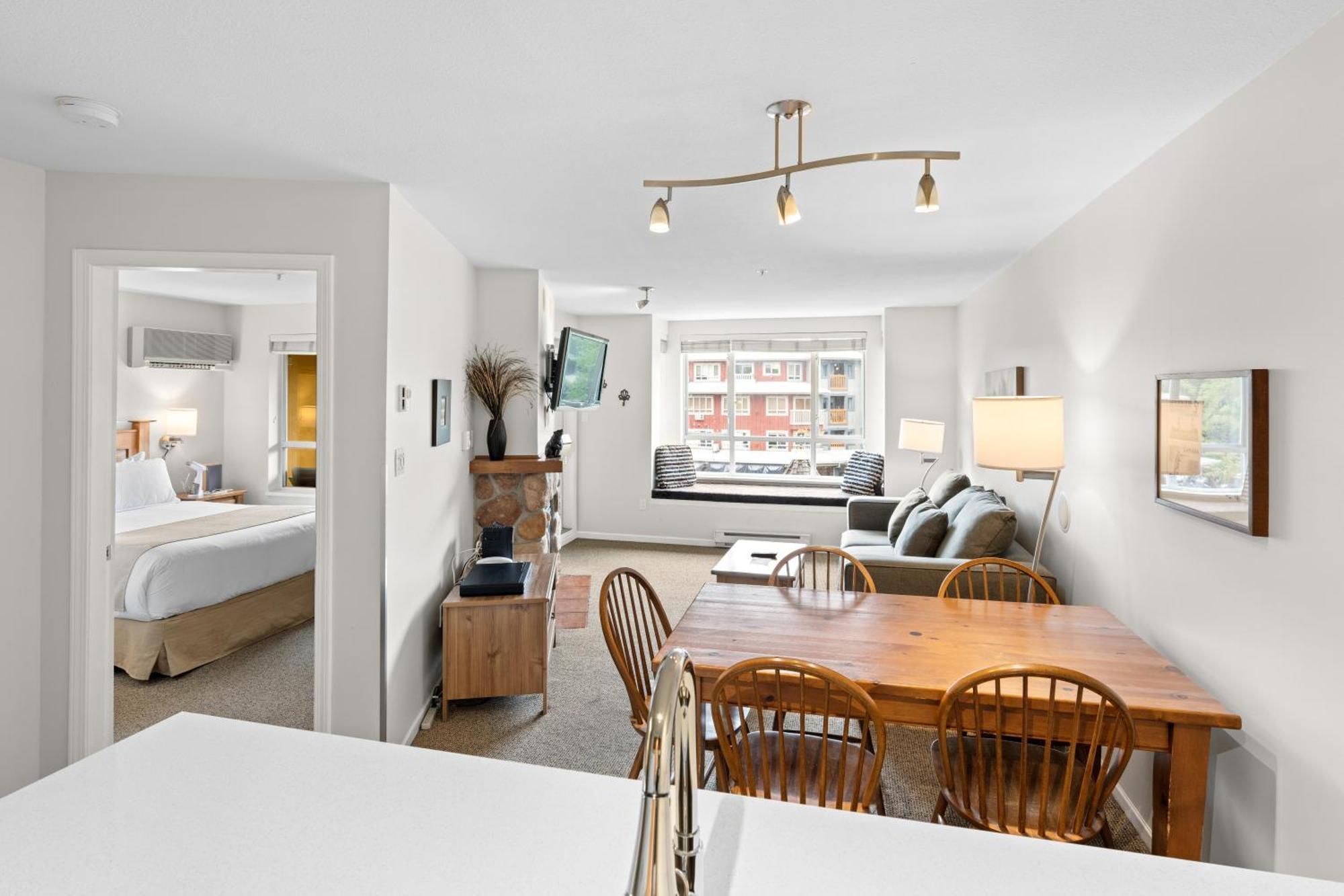 Bear Lodge One Bedroom By Mva Whistler Exterior photo